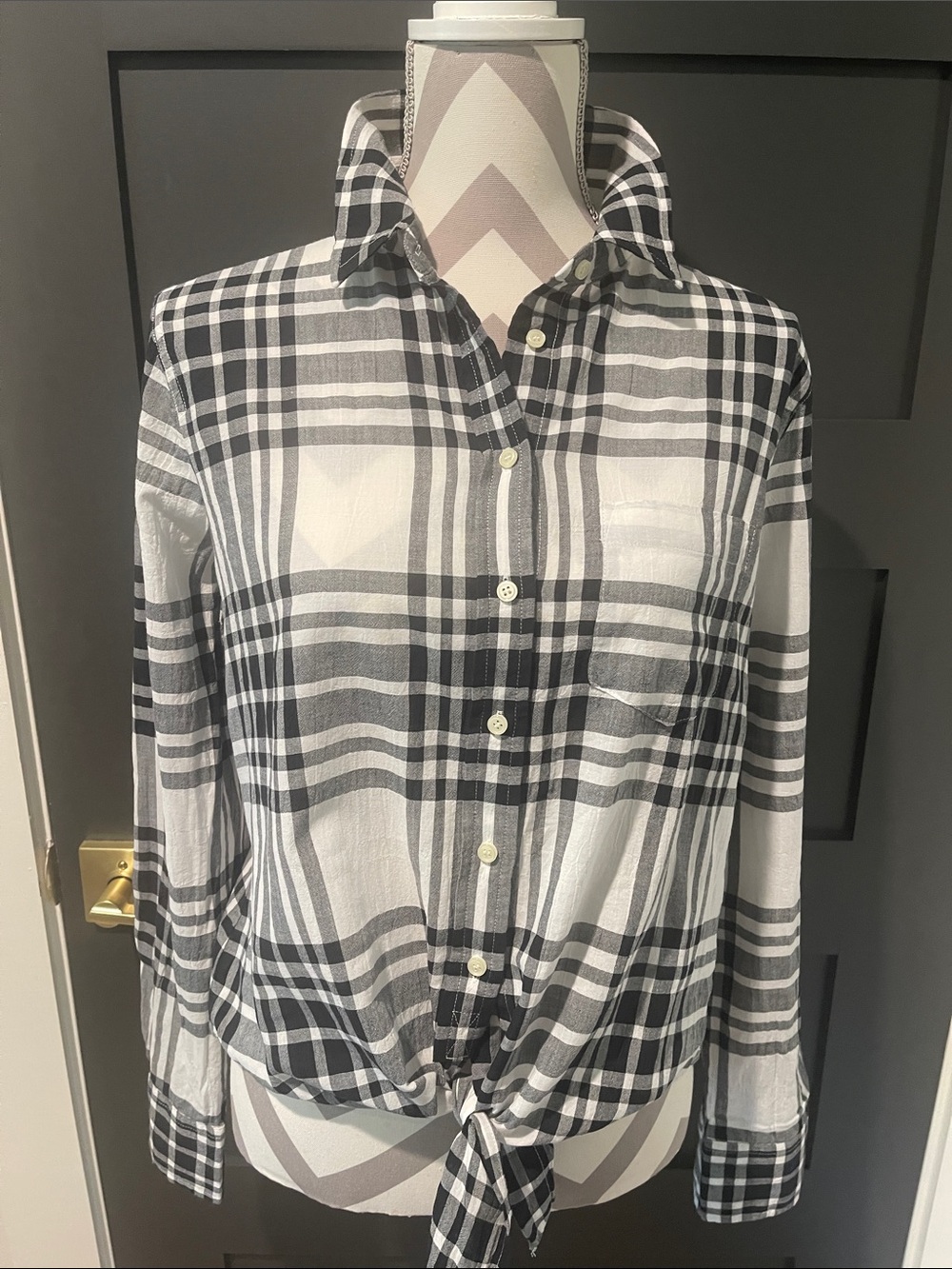 J.Crew Cotton Preppy Plaid Tie Hem Button Down Shirt Size M